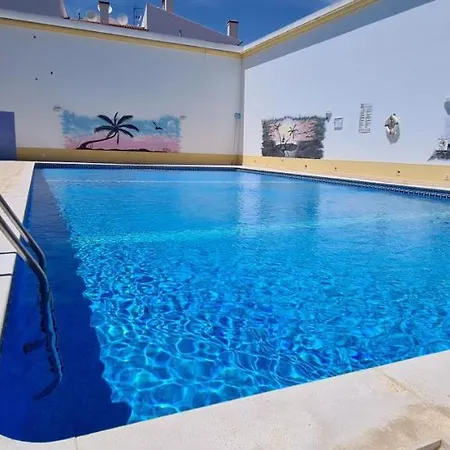 Sandy Apartment *